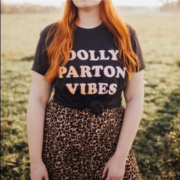 Luella Dolly Parton Vibes Gradient T-shirt Sunset Ombré Pink Orange Black Small - Picture 1 of 6